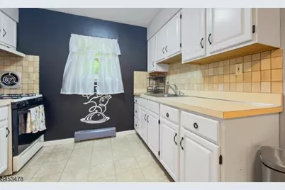 37 Espy Rd #6B, Caldwell, NJ 07006 - Photo 11