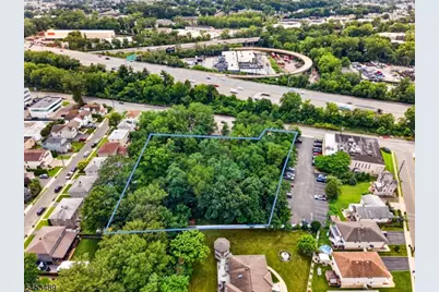 251 Molnar Dr, Elmwood Park, NJ 07407 - Photo 13
