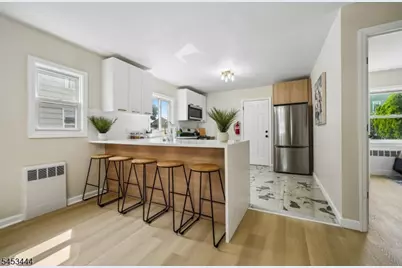 124 Woodruff Pl, Hillside, NJ 07205 - Photo 3