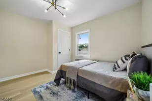 124 Woodruff Pl, Hillside, NJ 07205 - Photo 15