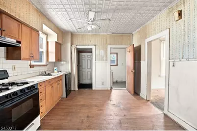 223 Montgomery St, Bloomfield, NJ 07003 - Photo 15