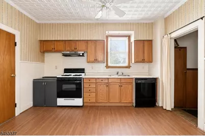223 Montgomery St, Bloomfield, NJ 07003 - Photo 7