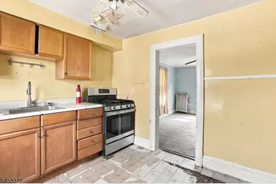 223 Montgomery St, Bloomfield, NJ 07003 - Photo 13