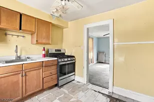223 Montgomery St, Bloomfield, NJ 07003 - Photo 13