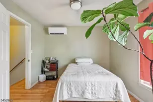 22 Hecker St, Newark, NJ 07103 - Photo 17