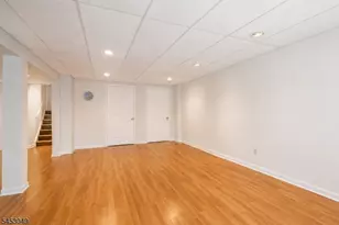 472 Summit Rd, Mountainside, NJ 07092 - Photo 27