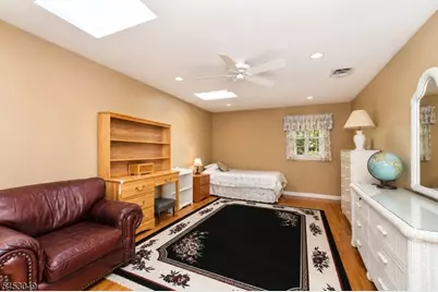 472 Summit Rd, Mountainside, NJ 07092 - Photo 19