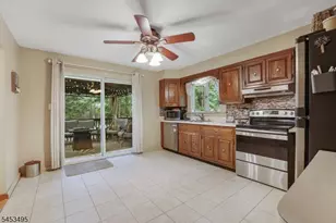 36 Maple Lake Rd, Kinnelon, NJ 07405 - Photo 9