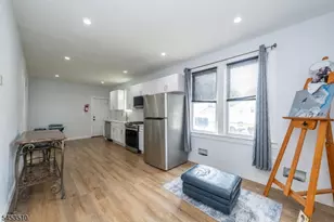 484 Prospect St, East Orange, NJ 07017 - Photo 9