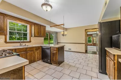 2 Wildwood Court, Raritan Township, NJ 08822 - Photo 9