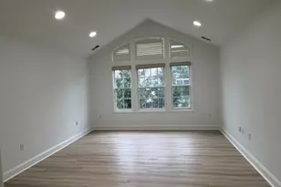 311 Kensington Ln, Livingston, NJ 07039 - Photo 19