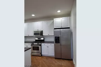 311 Kensington Ln, Livingston, NJ 07039 - Photo 5