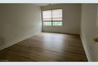 311 Kensington Ln, Livingston, NJ 07039 - Photo 25