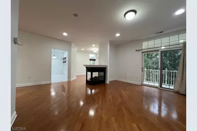 311 Kensington Ln, Livingston, NJ 07039 - Photo 11