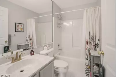 1308 Grandview Ct, Hanover Township, NJ 07981 - Photo 15