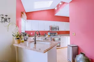 1308 Grandview Ct, Hanover Township, NJ 07981 - Photo 7