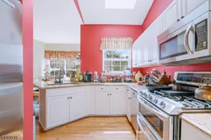 1308 Grandview Ct, Hanover Township, NJ 07981 - Photo 7