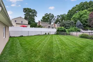 88 Princeton Ave, Rahway, NJ 07065 - Photo 35