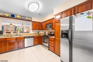 54 Woodledge Ct, Rockaway Township, NJ 07866 - Photo 11
