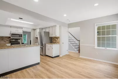 54 Eton Ct, Bedminster Township, NJ 07921 - Photo 3