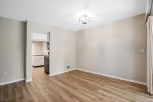 54 Eton Ct, Bedminster Township, NJ 07921 - Photo 15
