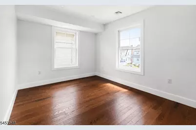 37 Wayne Ave, East Orange, NJ 07018 - Photo 7