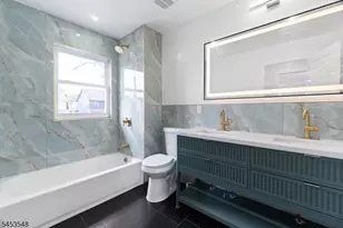 37 Wayne Ave, East Orange, NJ 07018 - Photo 9