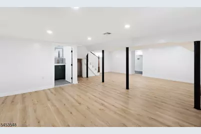 37 Wayne Ave, East Orange, NJ 07018 - Photo 13