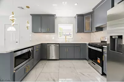 37 Wayne Ave, East Orange, NJ 07018 - Photo 5