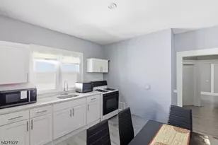 243 S Clinton St, East Orange, NJ 07018 - Photo 25