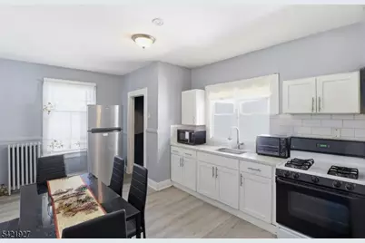 243 S Clinton St, East Orange, NJ 07018 - Photo 37