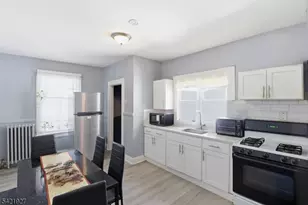 243 S Clinton St, East Orange, NJ 07018 - Photo 37