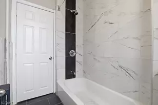 243 S Clinton St, East Orange, NJ 07018 - Photo 15