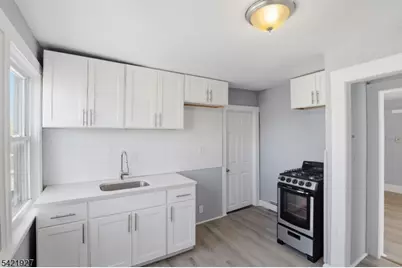 243 S Clinton St, East Orange, NJ 07018 - Photo 17
