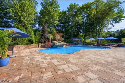 65 Washington Valley Rd, Warren Township, NJ 07059 - Photo 13