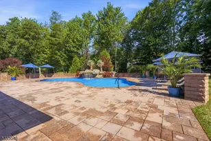 65 Washington Valley Rd, Warren Township, NJ 07059 - Photo 11