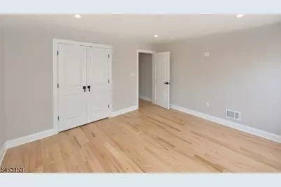 49 Center St, Clifton, NJ 07011 - Photo 15