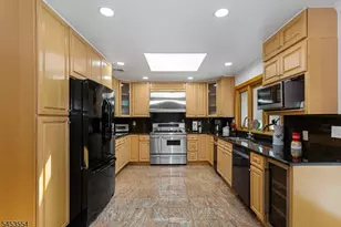 228 Dorothy Dr, North Haledon, NJ 07508 - Photo 7