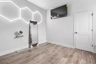 531 Bloomfield Ave, Newark, NJ 07107 - Photo 9