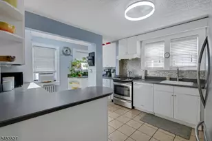 17 Ferncliff Rd, Bloomfield, NJ 07003 - Photo 15