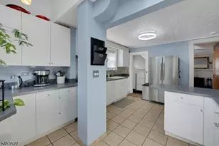 17 Ferncliff Rd, Bloomfield, NJ 07003 - Photo 13