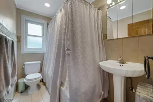 17 Ferncliff Rd, Bloomfield, NJ 07003 - Photo 23