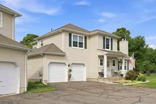 47 Colby Ct, White Township, NJ 07823 - Photo 3