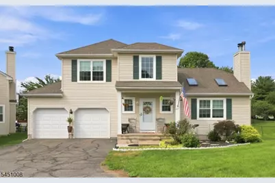 47 Colby Ct, White Township, NJ 07823 - Photo 1