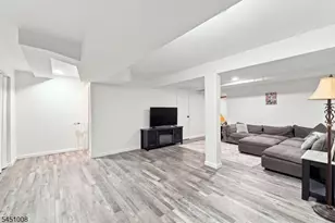 47 Colby Ct, White Township, NJ 07823 - Photo 23