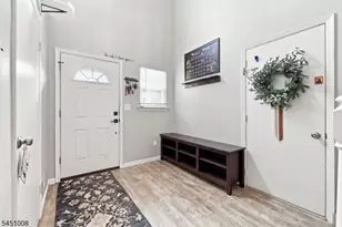 47 Colby Ct, White Township, NJ 07823 - Photo 5