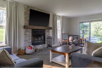 4 Fox Chase Rd, White Township, NJ 07863 - Photo 5