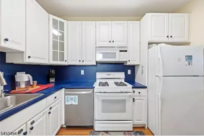 427 Hartford Drive, Nutley, NJ 07110 - Photo 13