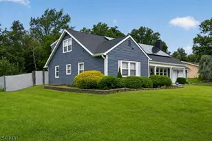 62 MacAfee Rd, Franklin Township, NJ 08873 - Photo 3