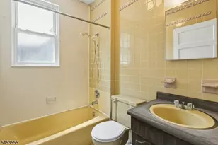 120 Elm St, Cranford Township, NJ 07016 - Photo 23